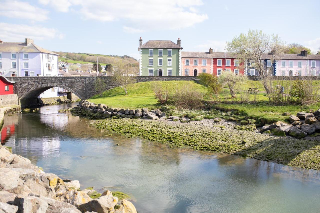 John Lewis Apartment Aberaeron Dış mekan fotoğraf